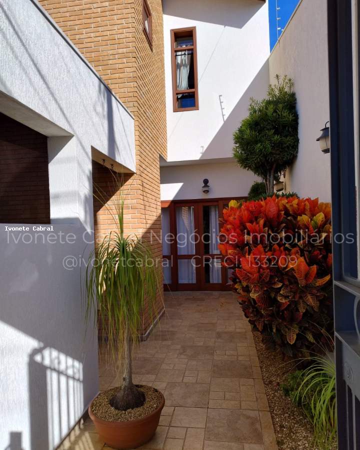 Casa, 4 quartos - Foto 1